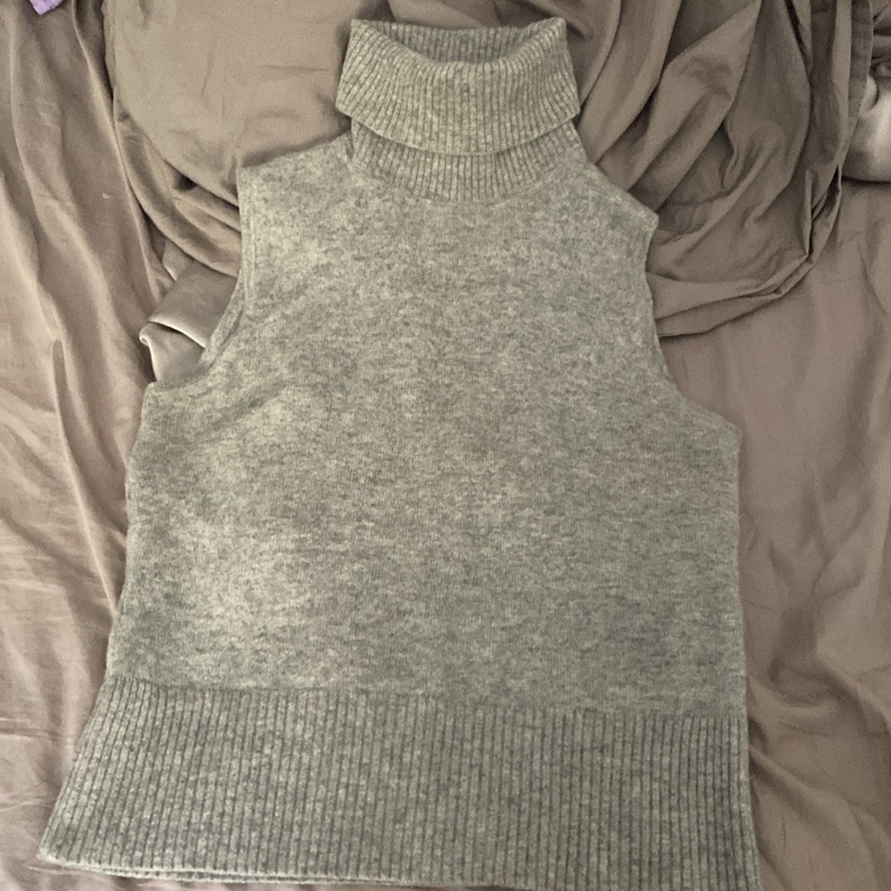 Sleeveless two ply cashmere Ann Taylor light heather gray turtleneck